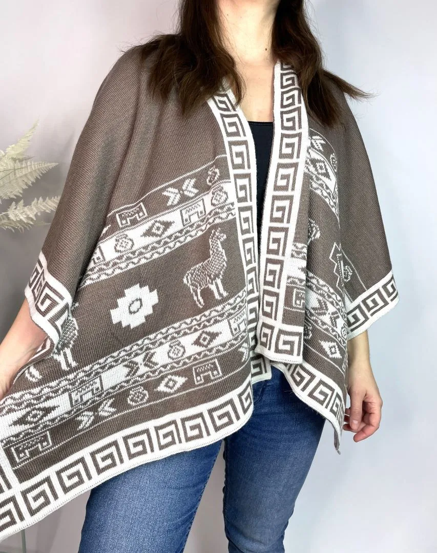 Alpaca Reversible Shawl - Women's Ruana Wrap - Beige and Ivory, Peru