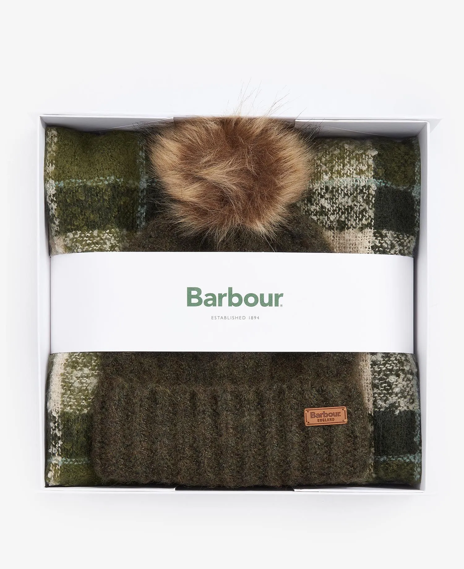 Barbour Saltburn Beanie & Tartan Scarf Set