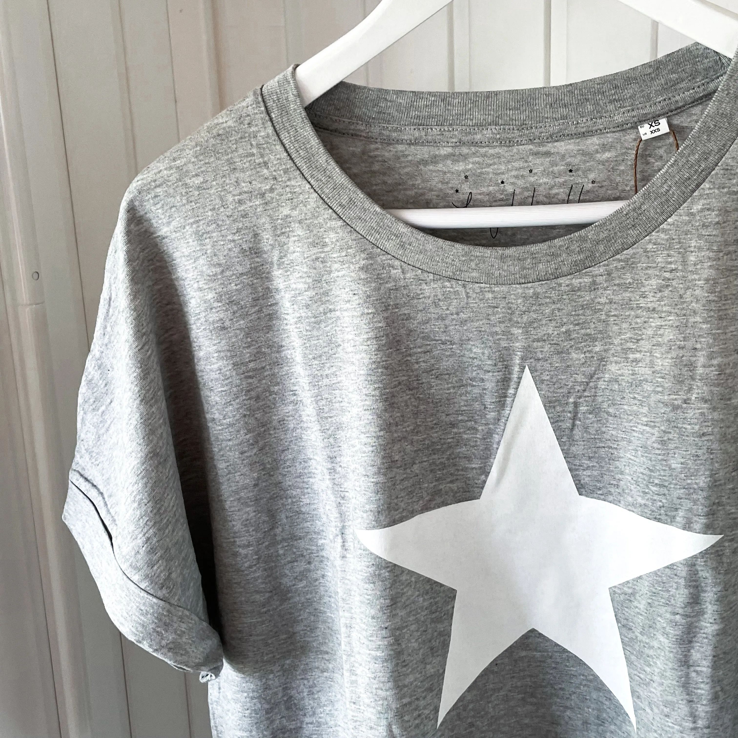 Boxy white star grey tee *boxy relaxed fit*