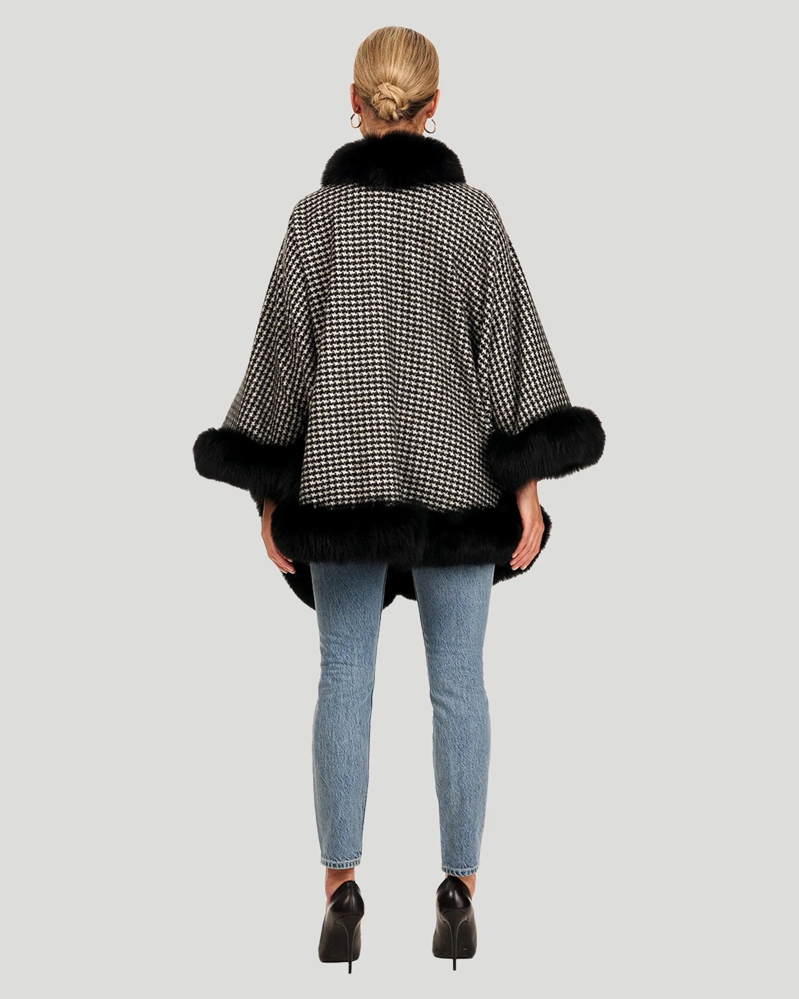 Cashmere Caplet with Fox Trim