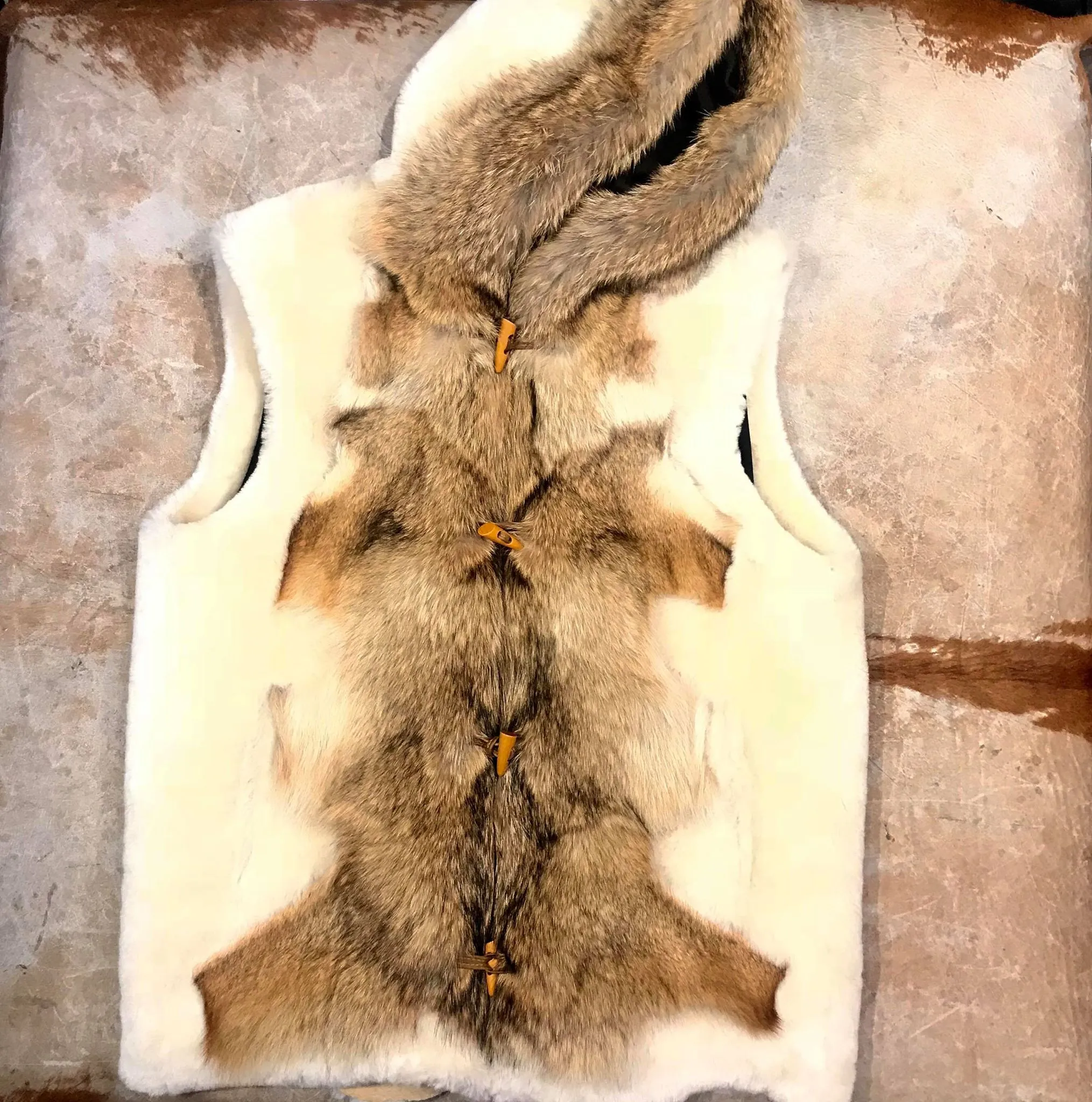 Kashani Cream Mouton Fox Shearling Vest