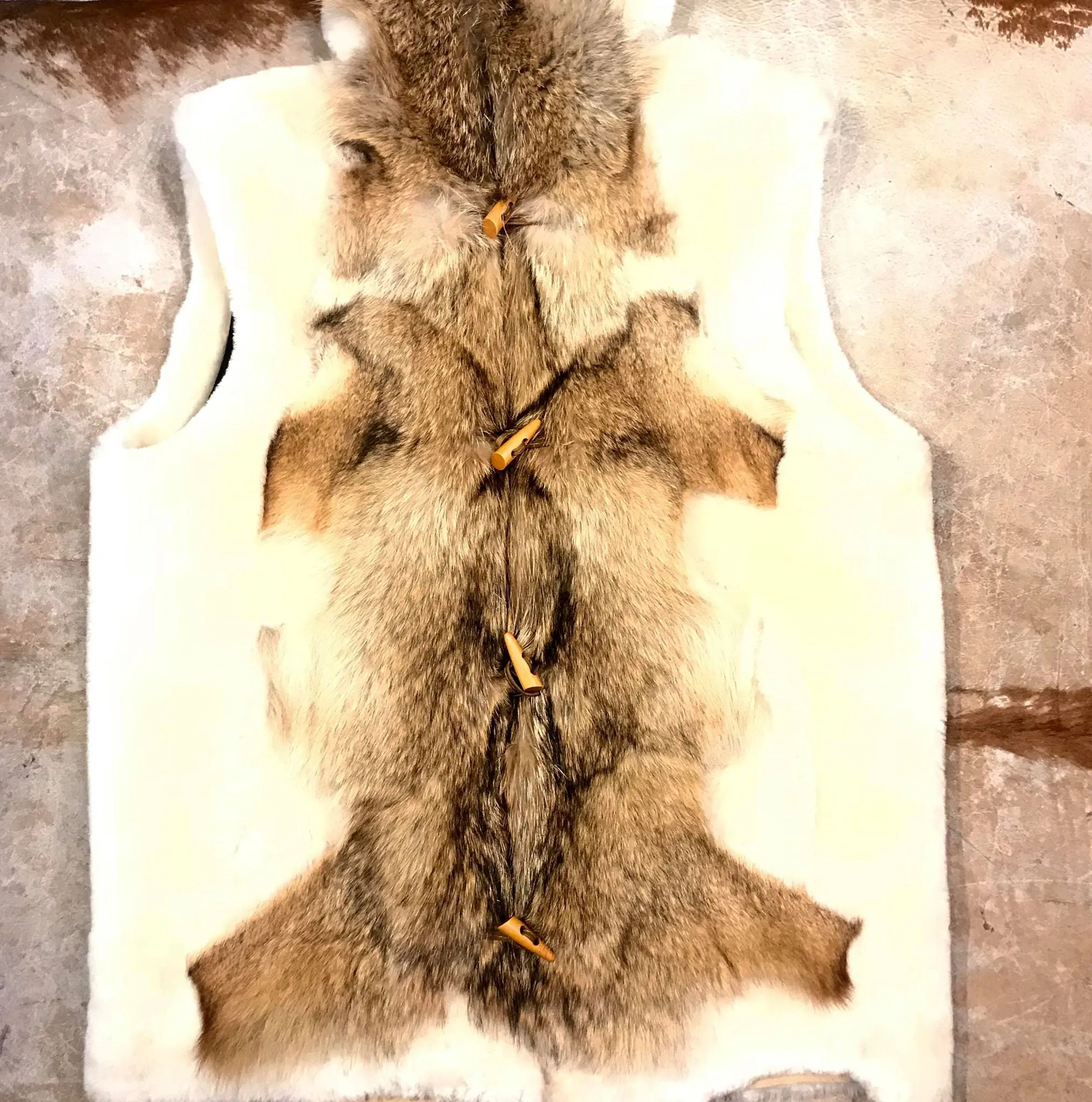 Kashani Cream Mouton Fox Shearling Vest