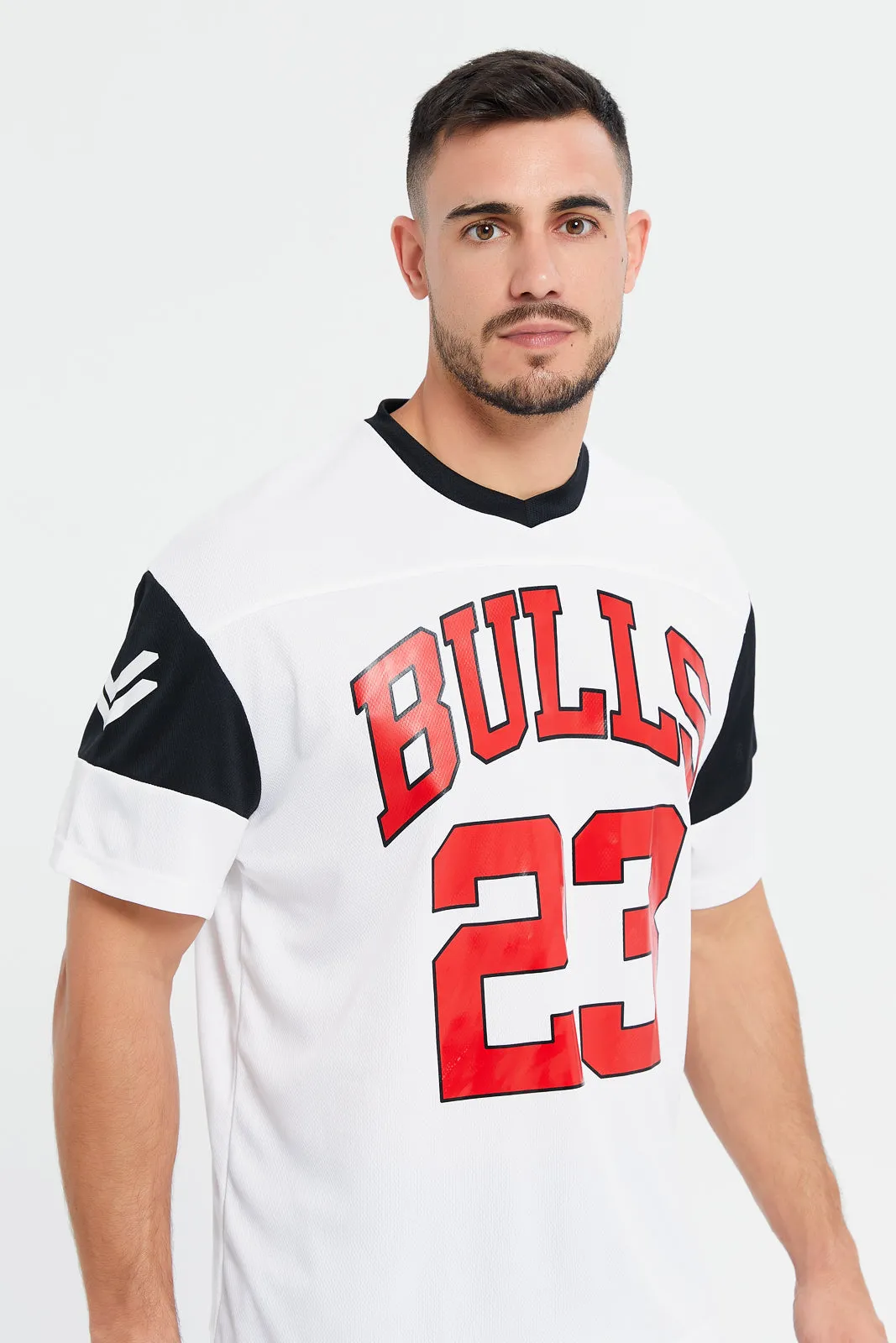 Men White Bulls NFL Active T-Shirt