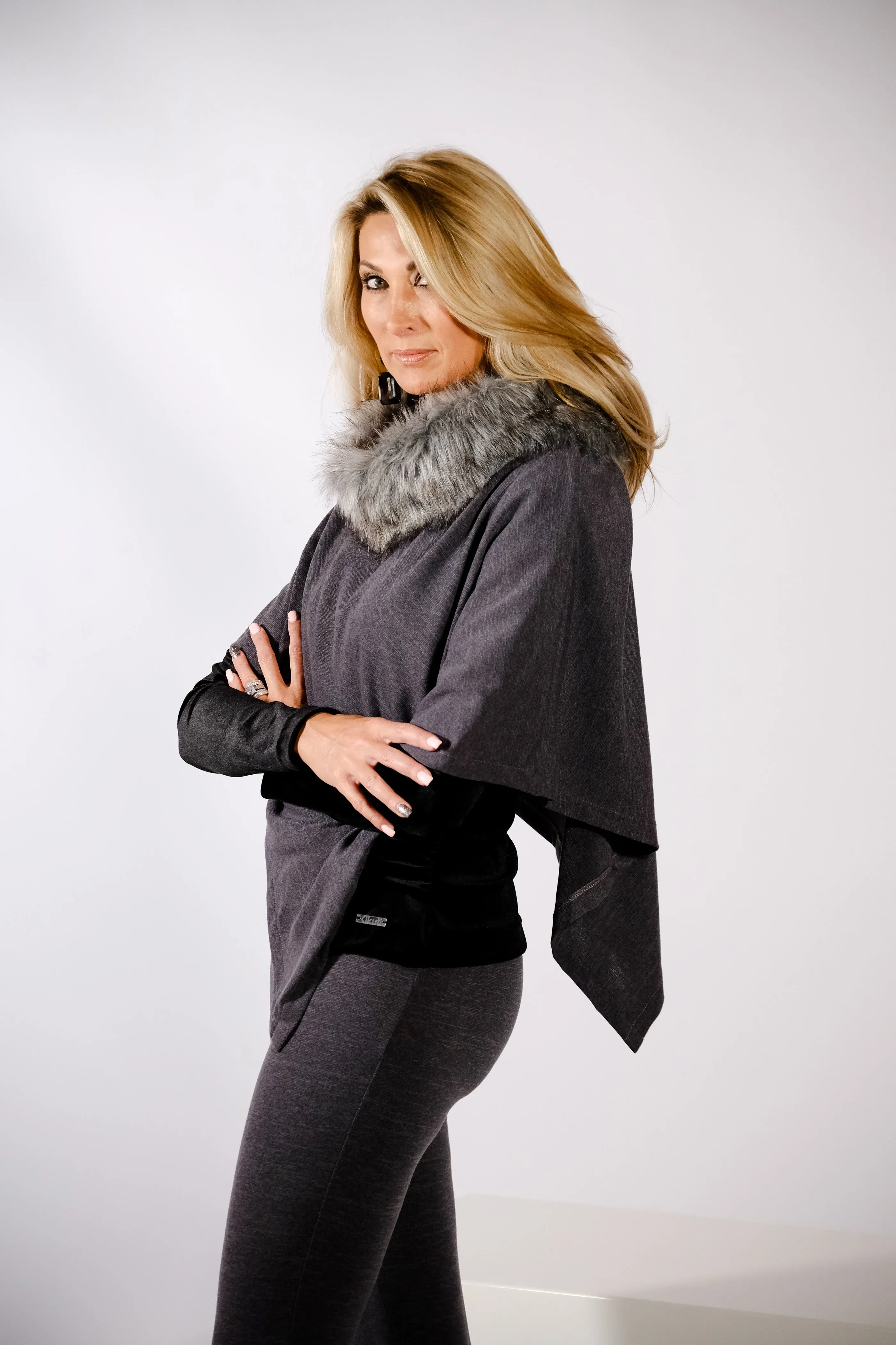 Mosi Poncho with Fur