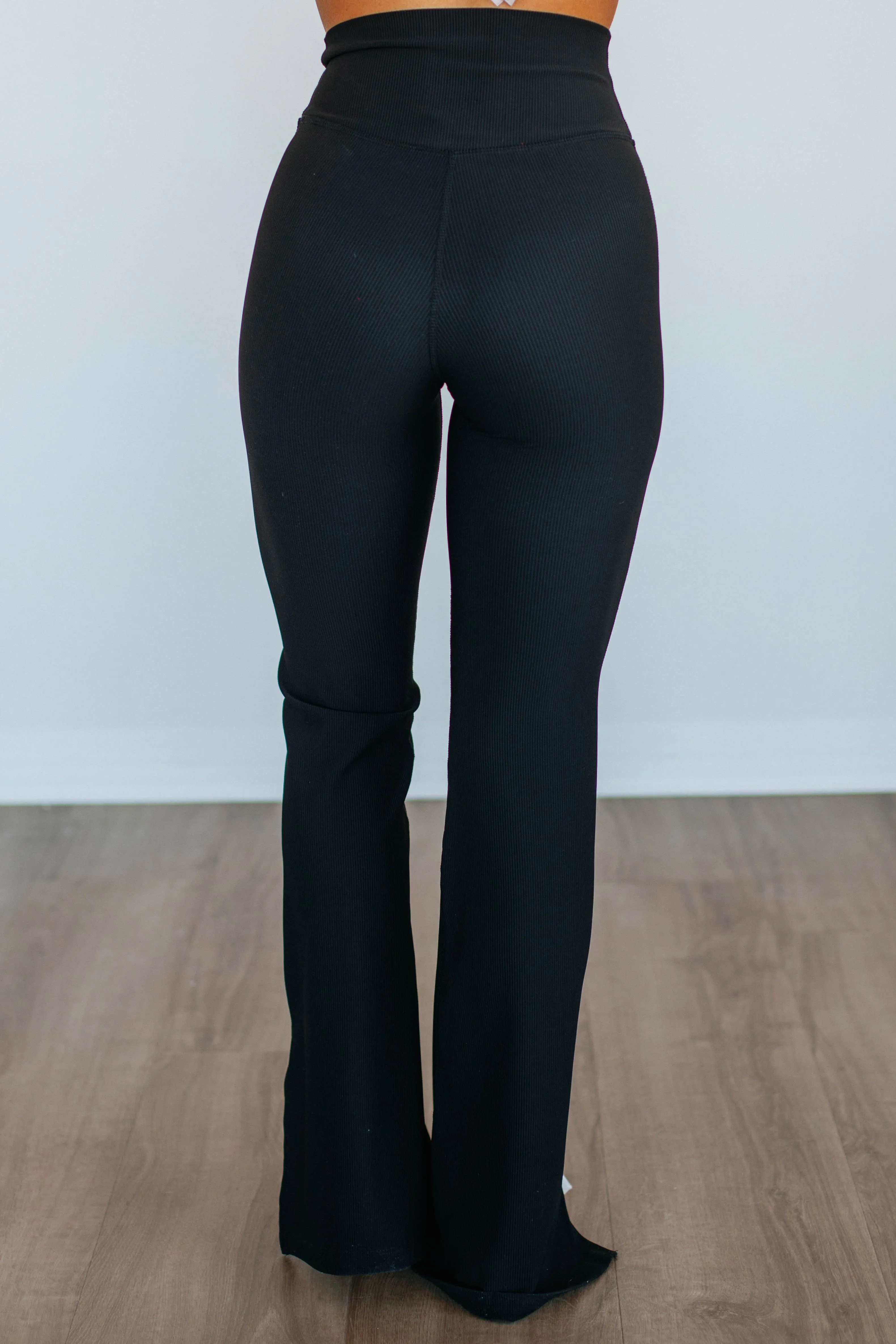 Rixie Ribbed Flare Leggings - Black