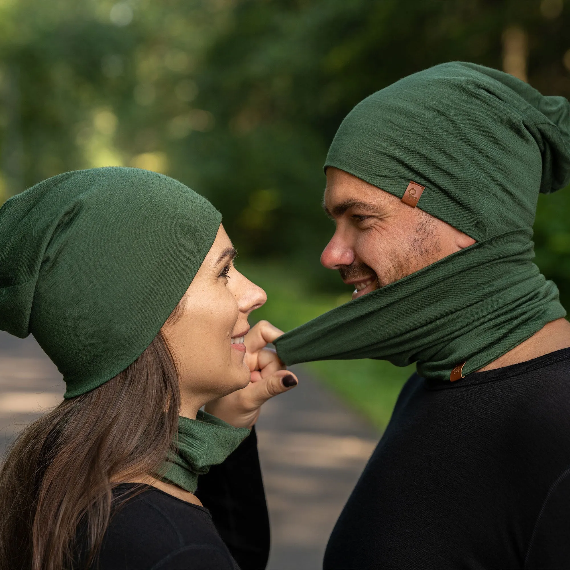 Unisex Merino Beanie & Gaiter 2-Piece Dark Green